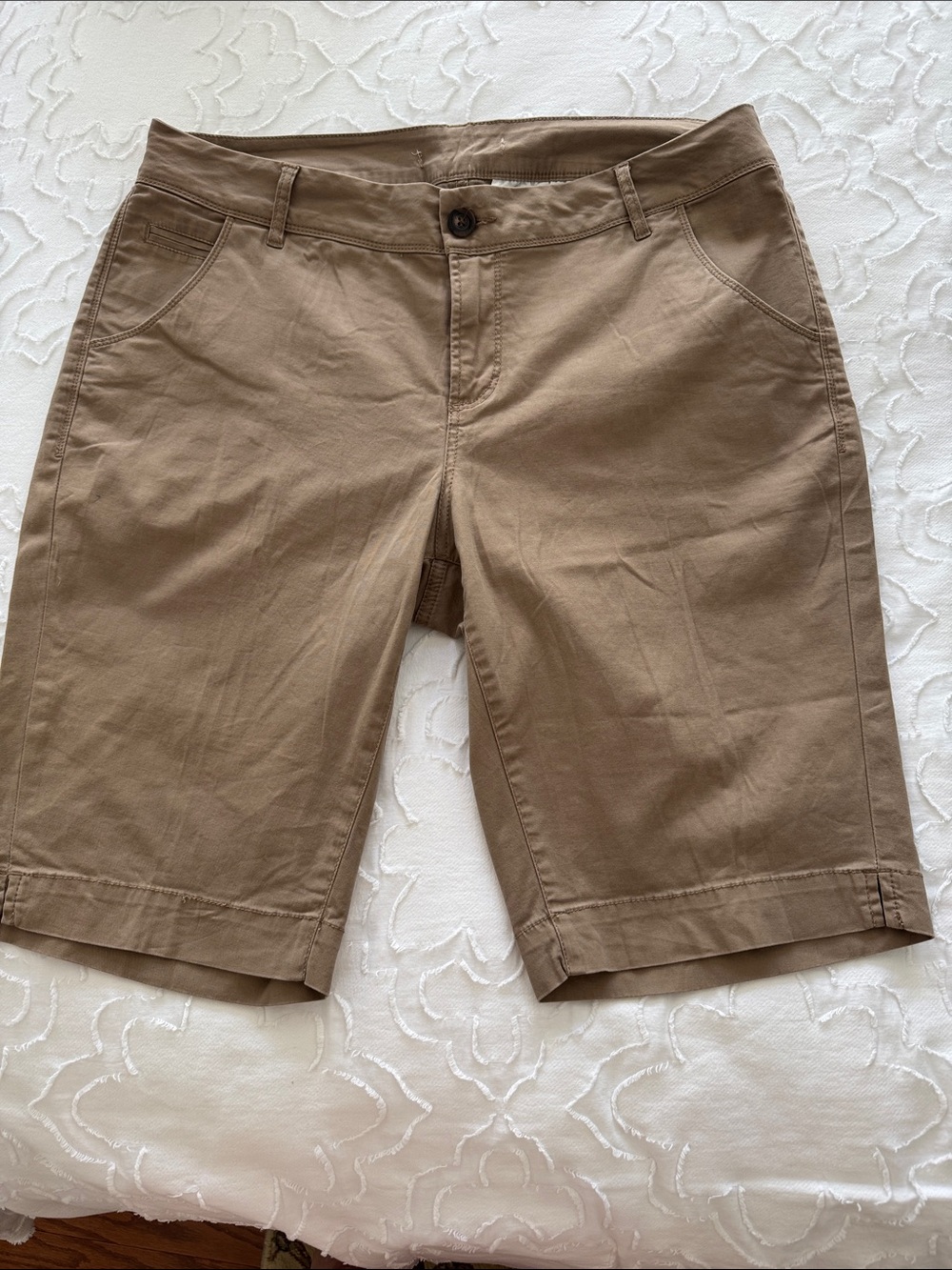Women’s Khaki Bermuda Shorts - Classic Mid-Rise Fit